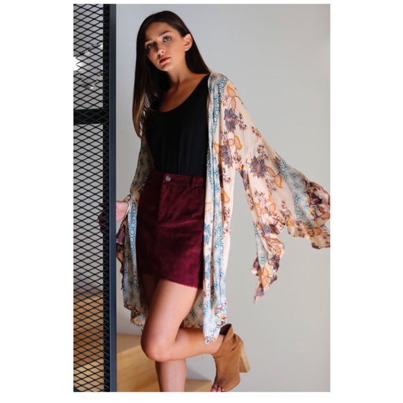 Boho Ivory Print Kimono Ruffle Sleeves - Picture 6 of 8